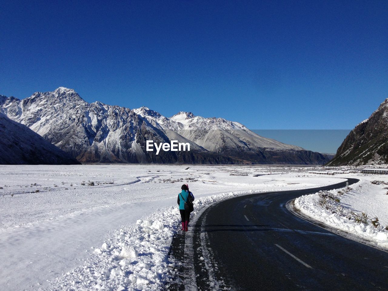 Only go straight. be part of the history to adjust the copyright white snow jackets to mount cook. 