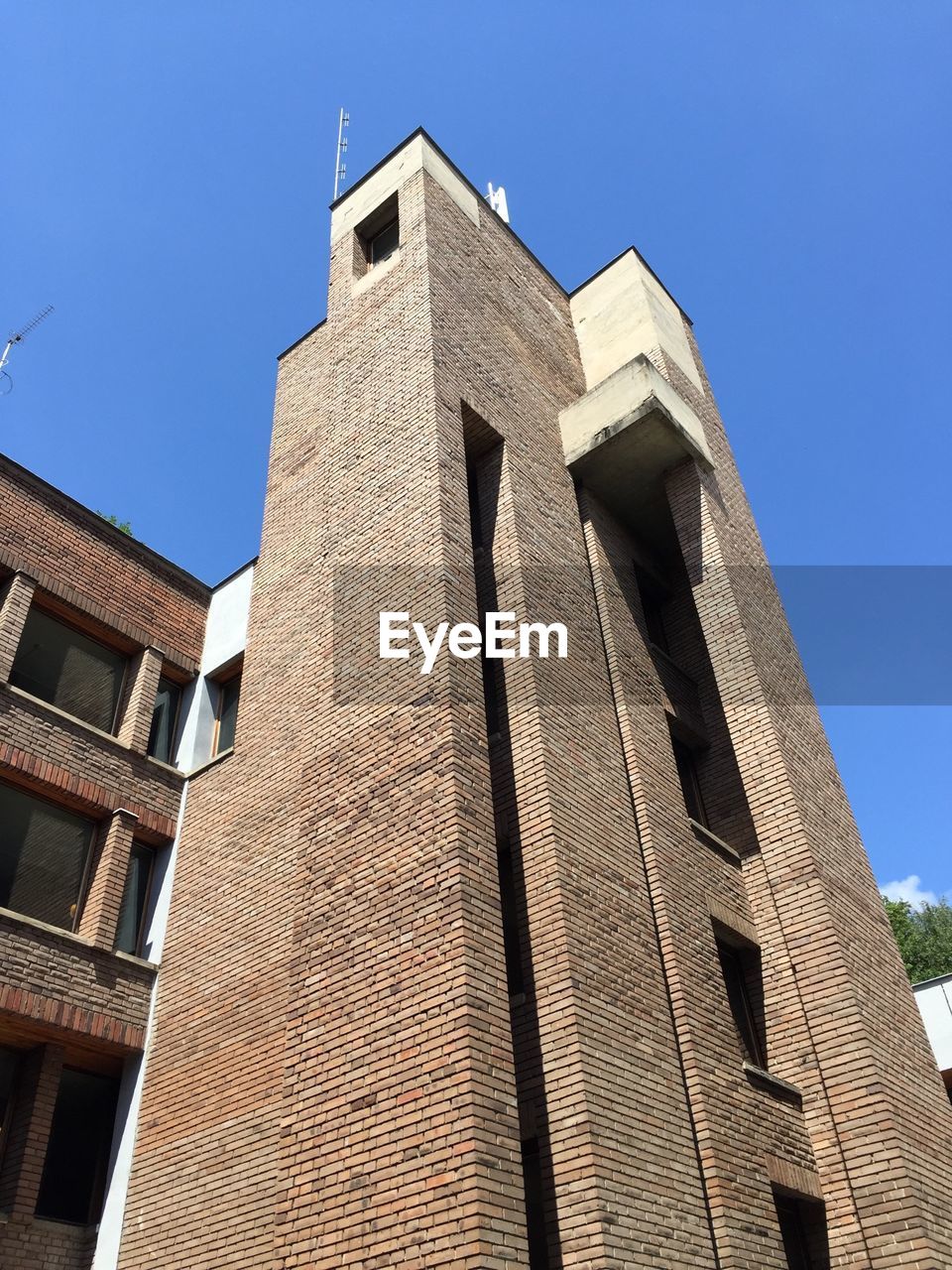 LOW ANGLE VIEW OF BUILDINGS