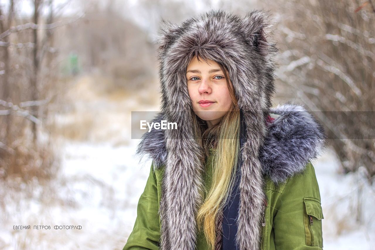 PORTRAIT OF A WOMAN IN A WINTER