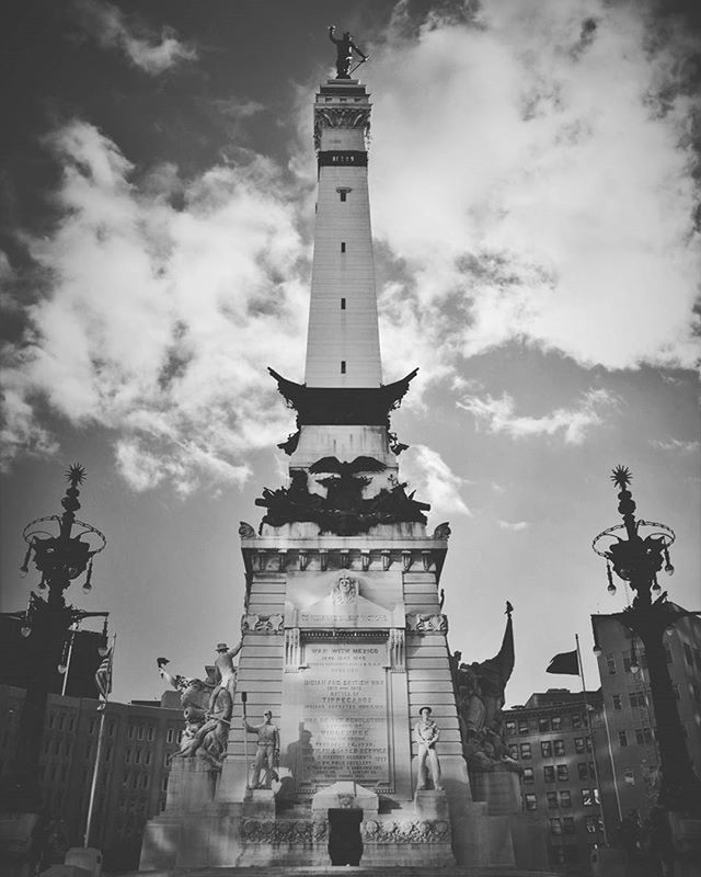 LOW ANGLE VIEW OF HISTORICAL BUILDING AGAINST SKY