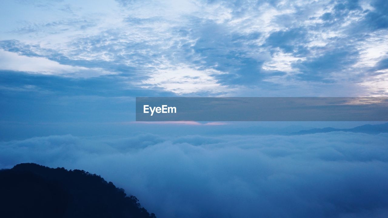 LOW ANGLE VIEW OF SKY