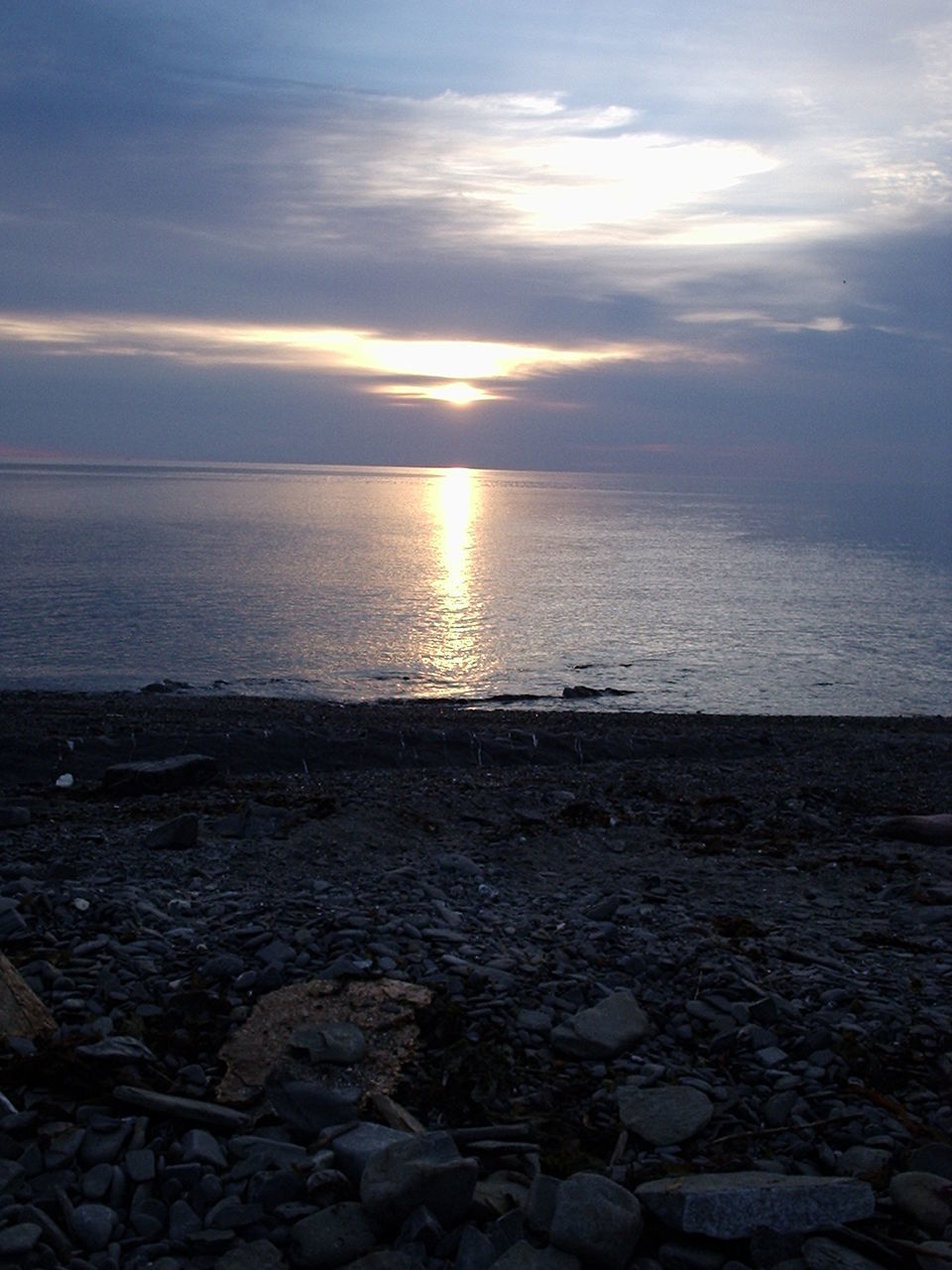 SCENIC VIEW OF SEA AGAINST SUNSET SKY