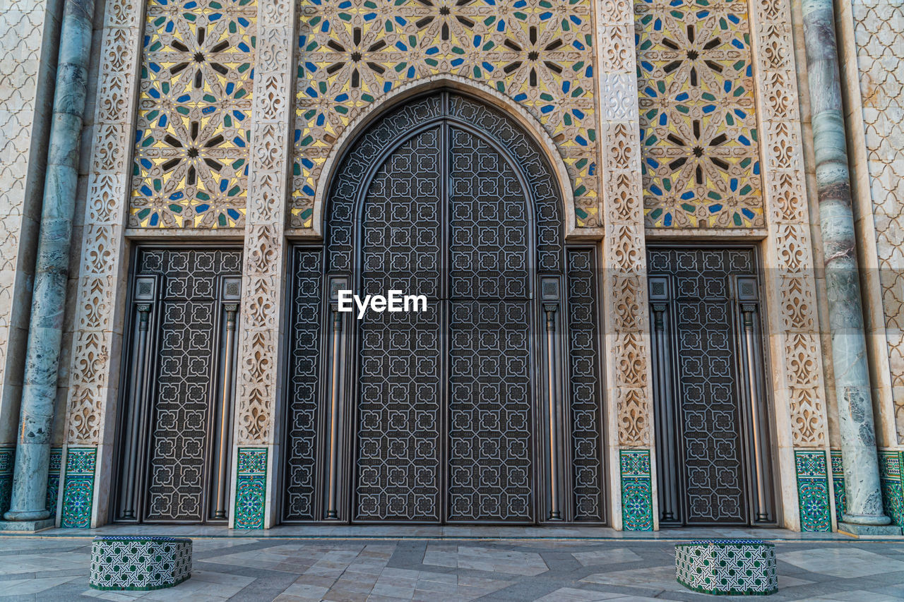 View of hassan ii mosque's big gate - detail of hassan ii mosque - casablanca - morocco