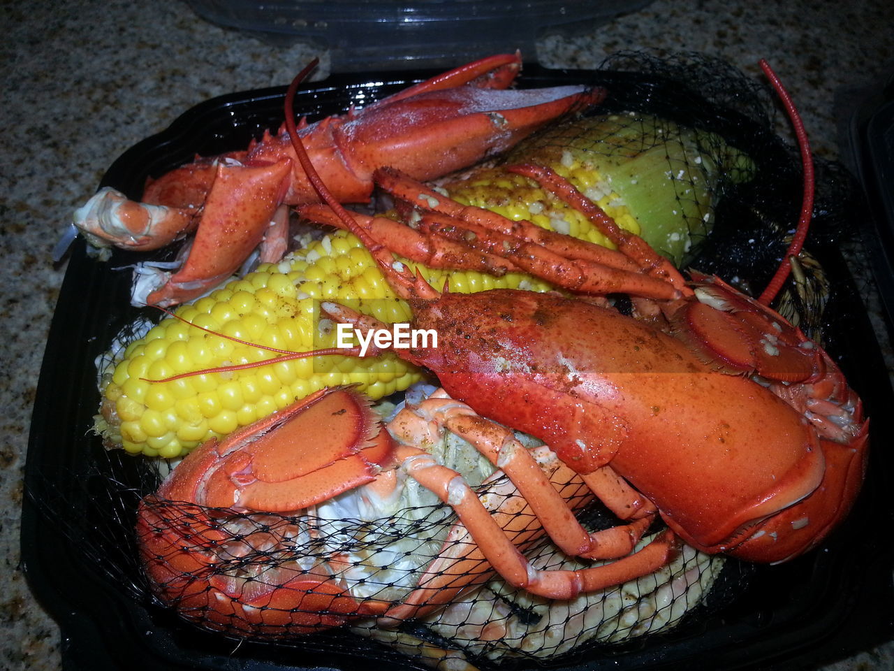 CLOSE-UP OF PREPARING FOOD