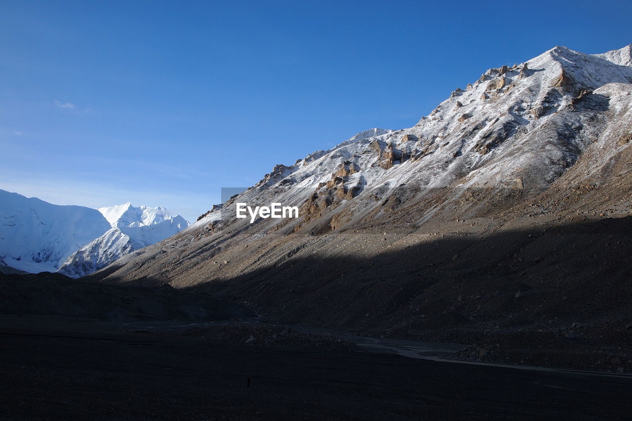 Everest basecamp 2, shigatse tibet, free tibet