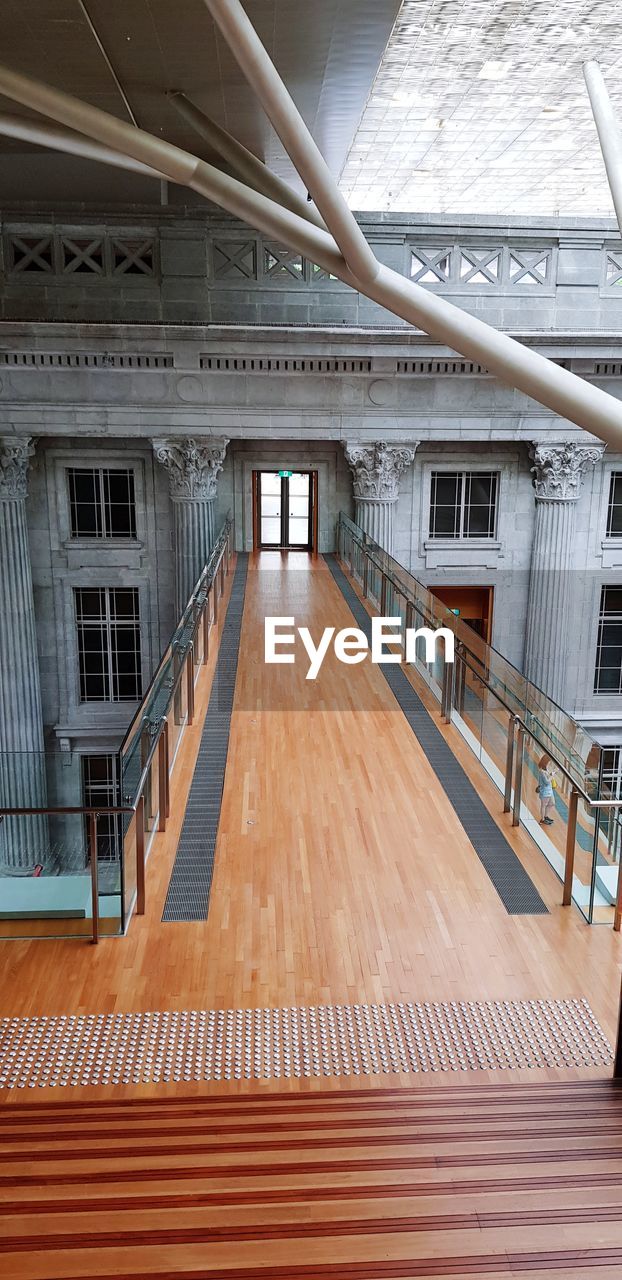 VIEW OF STAIRCASE IN BUILDING