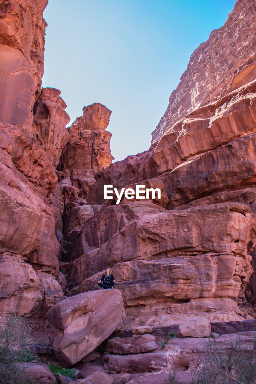 ROCK FORMATIONS IN A CANYON