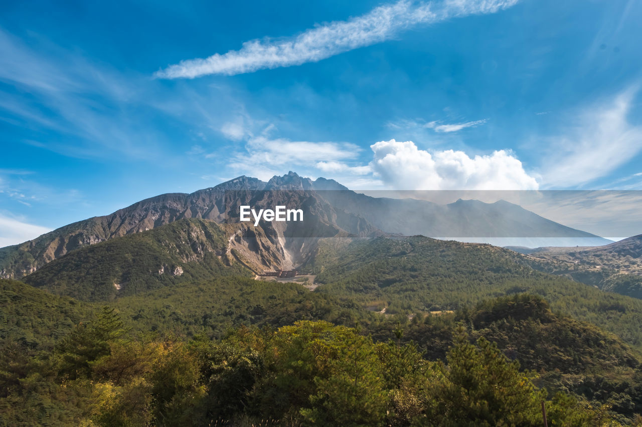 SCENIC VIEW OF MOUNTAIN AGAINST SKY