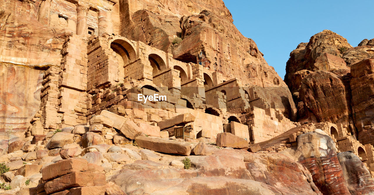 LOW ANGLE VIEW OF OLD RUINS