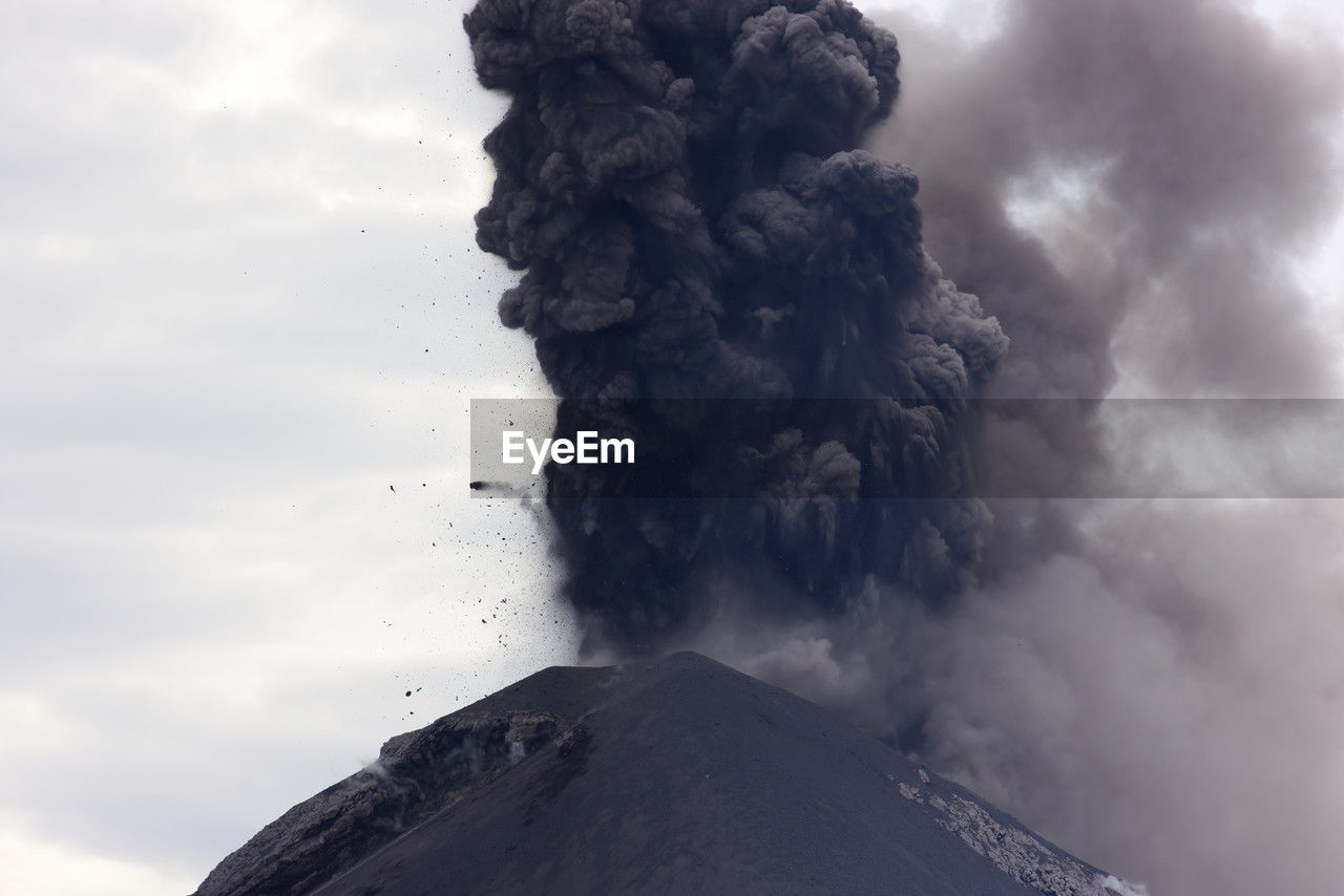 cloud, volcano, erupting, smoke, mountain, geology, environment, sky, power in nature, nature, active volcano, exploding, ash, beauty in nature, landscape, accidents and disasters, burnt, no people, volcanic landscape, motion, physical geography, outdoors, warning sign, sign, lava dome, non-urban scene, land, communication, volcanic crater, snow, day, scenics - nature, steam