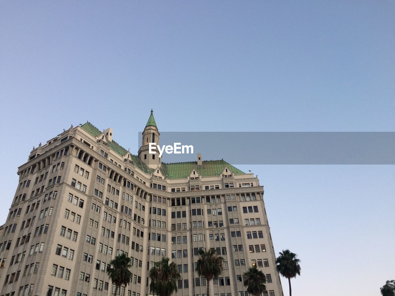 LOW ANGLE VIEW OF CASTLE AGAINST CLEAR SKY