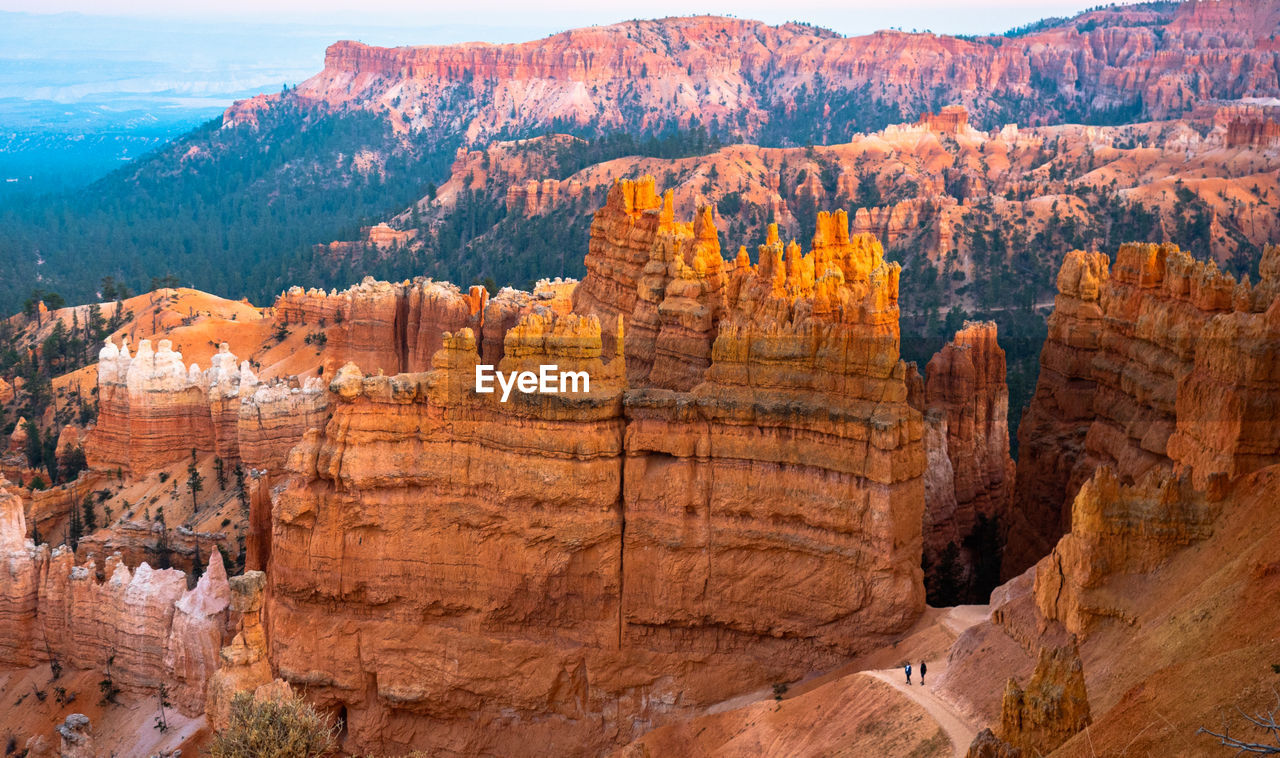 Sunset in bryce canyon