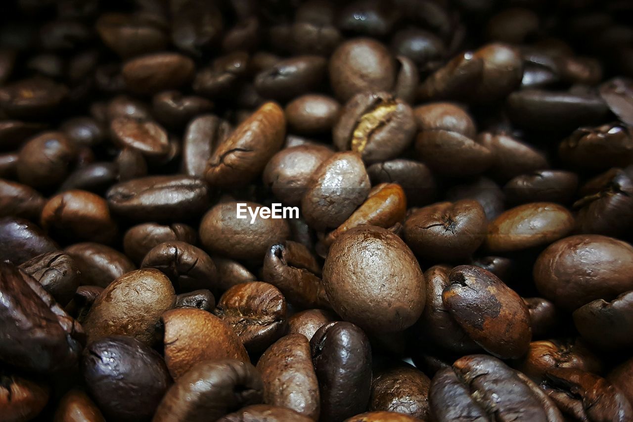 Full frame shot of roasted coffee beans