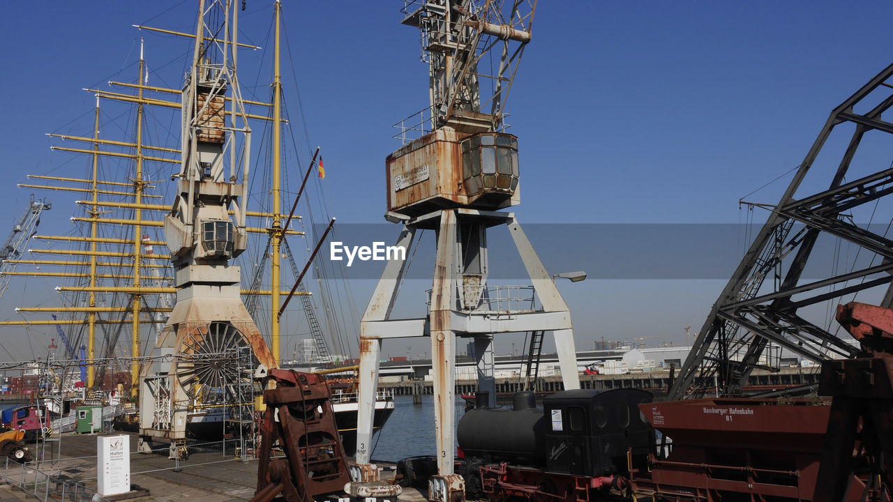 CRANES AT COMMERCIAL DOCK