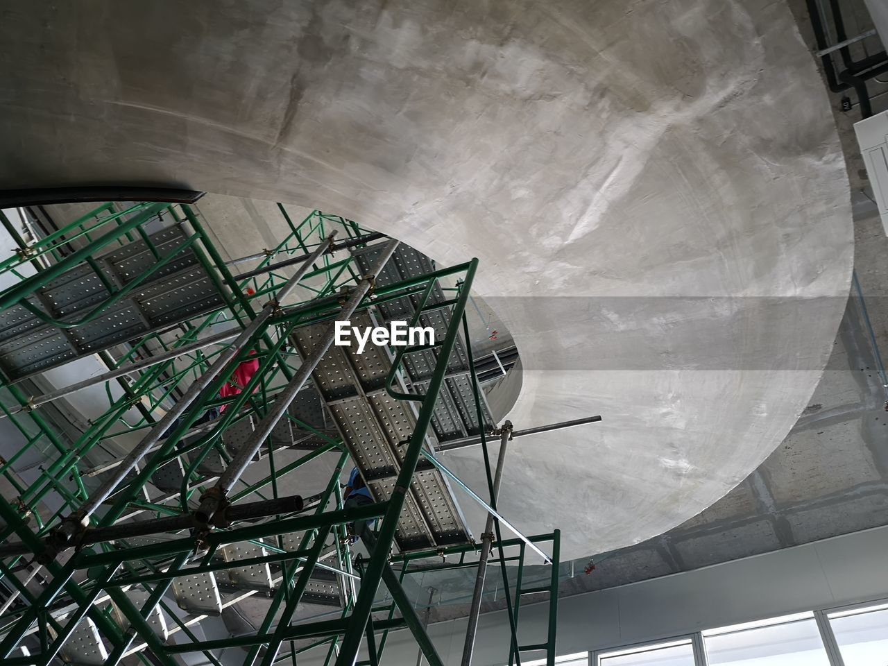 LOW ANGLE VIEW OF FERRIS WHEEL AGAINST SKY