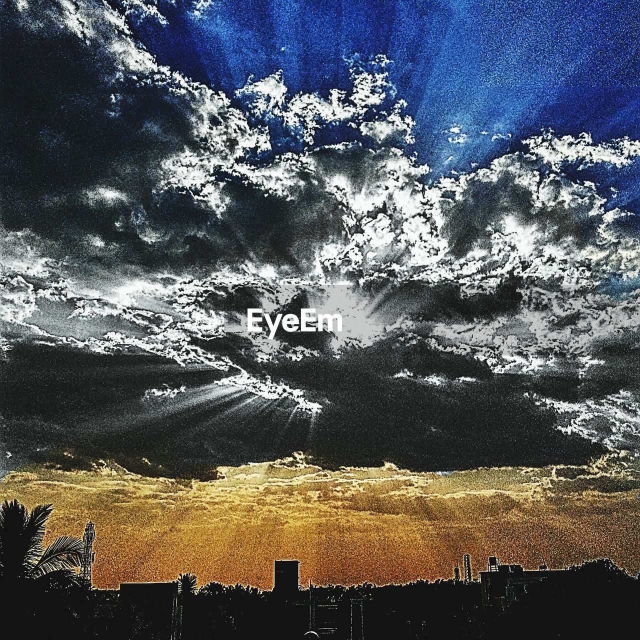 SCENIC VIEW OF SKY