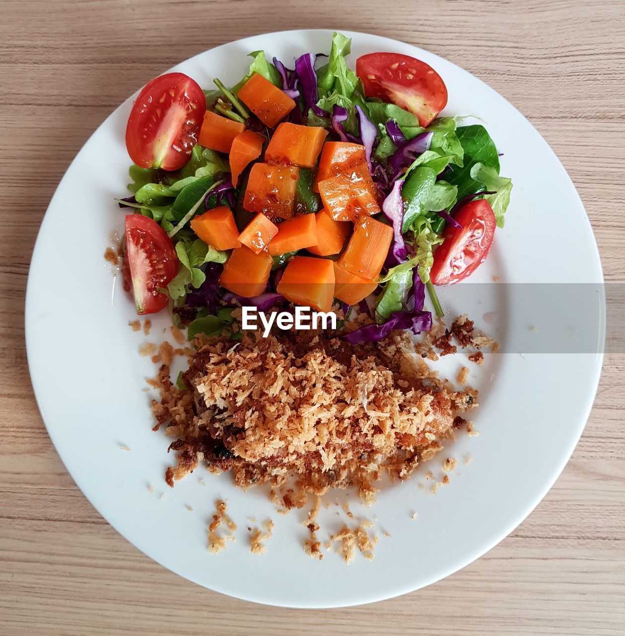 HIGH ANGLE VIEW OF MEAL SERVED IN PLATE