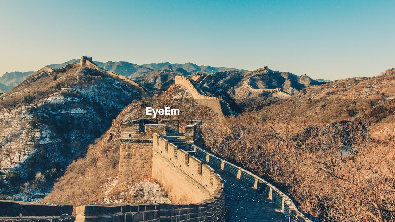Great wall of china perspective view, disappearing into the horizon