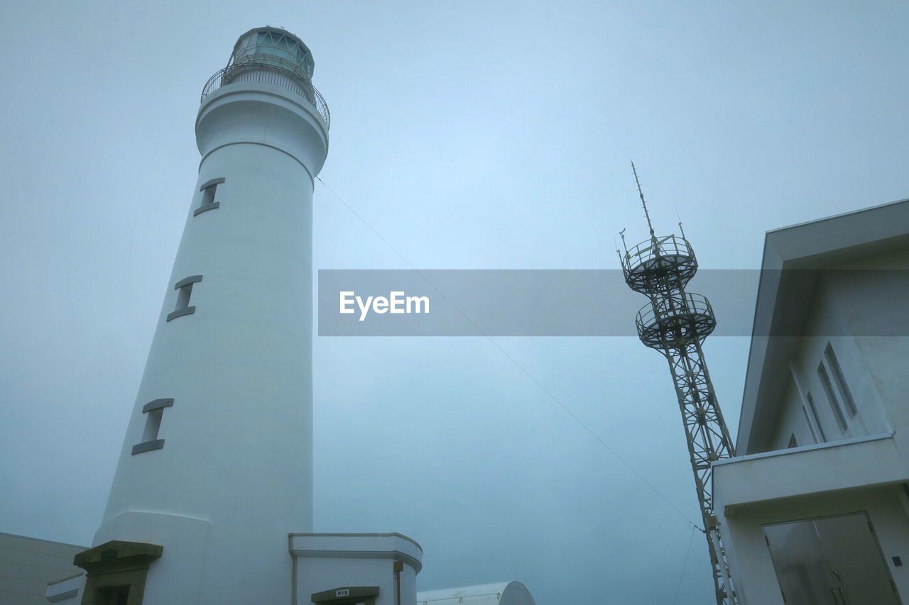 LOW ANGLE VIEW OF TOWER AGAINST SKY