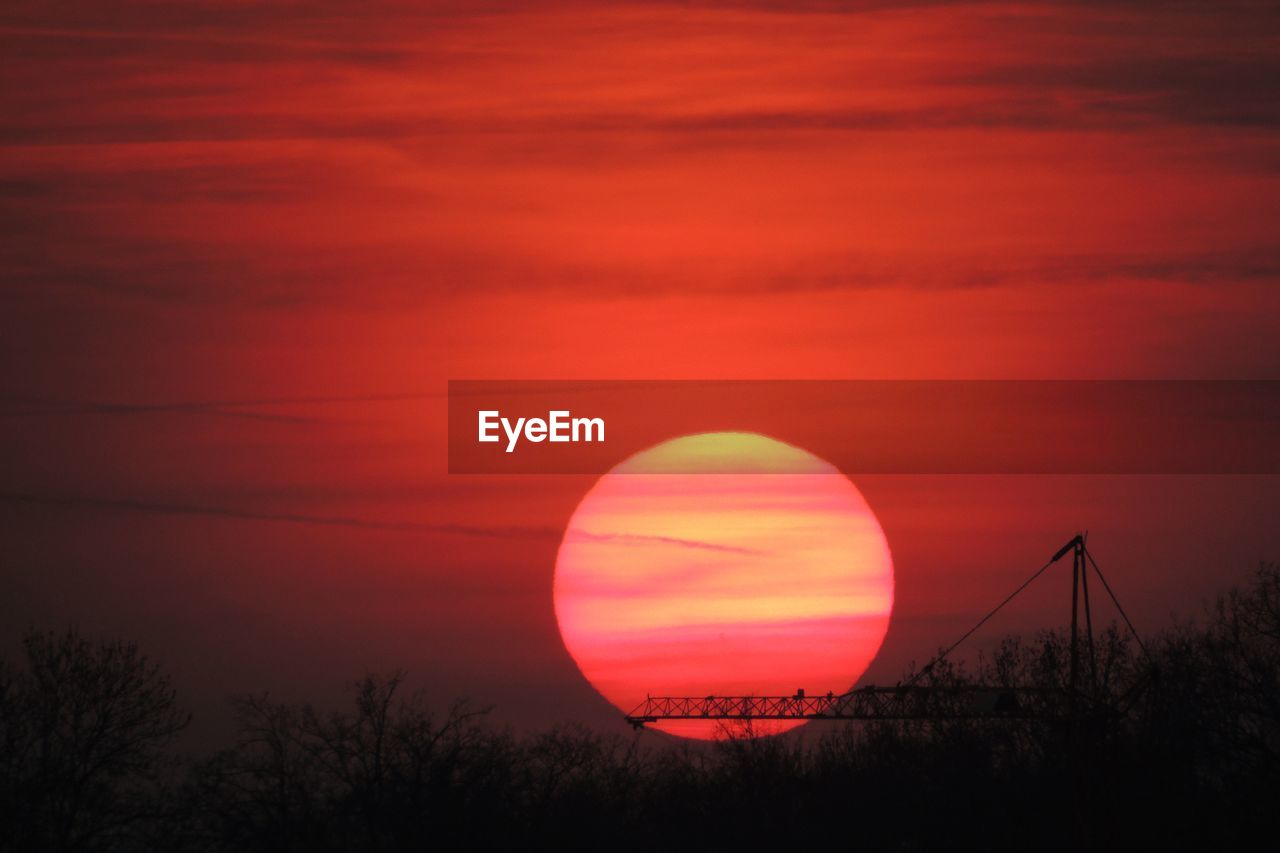 Scenic view of sun during sunset