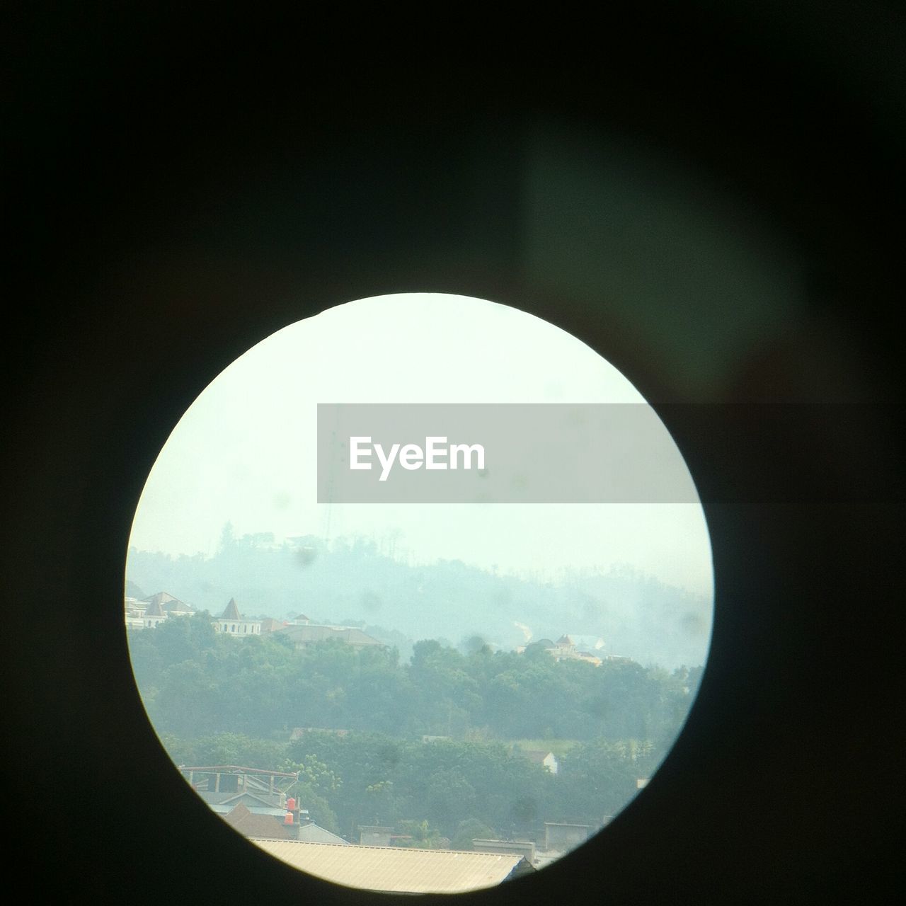 SCENIC VIEW OF MOUNTAINS AGAINST CLEAR SKY SEEN THROUGH ARCH