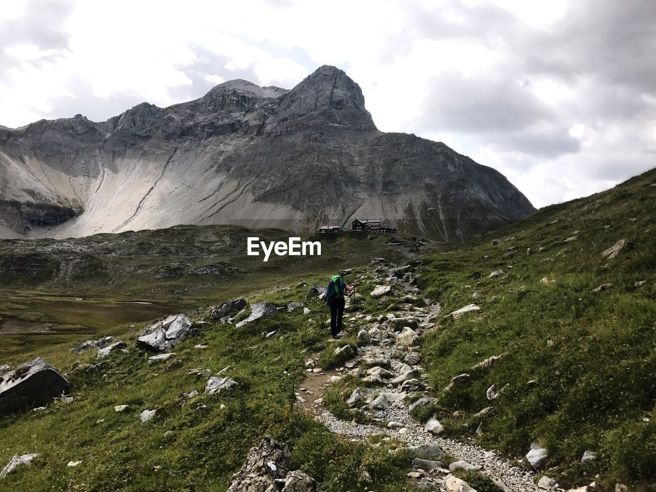 SCENIC VIEW OF MOUNTAIN AND LANDSCAPE AGAINST SKY