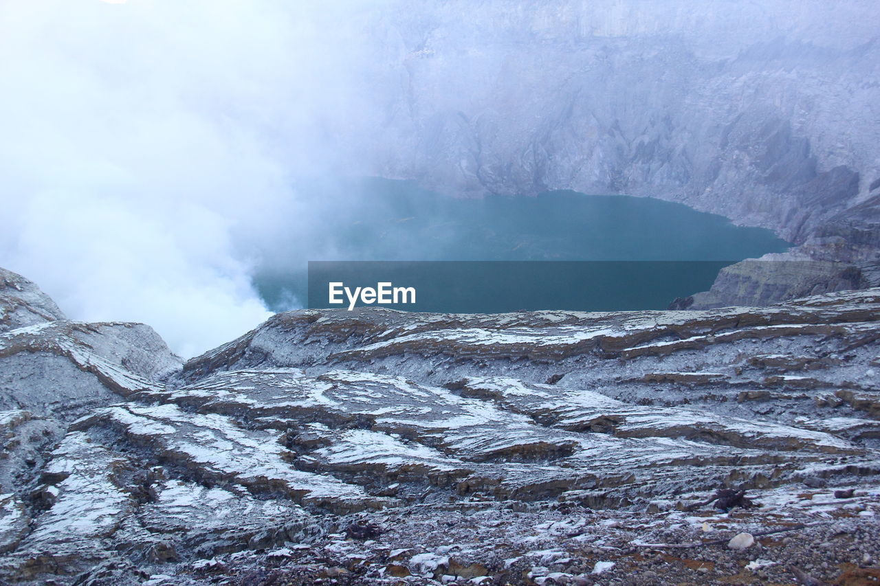 SCENIC VIEW OF MOUNTAIN AGAINST SKY