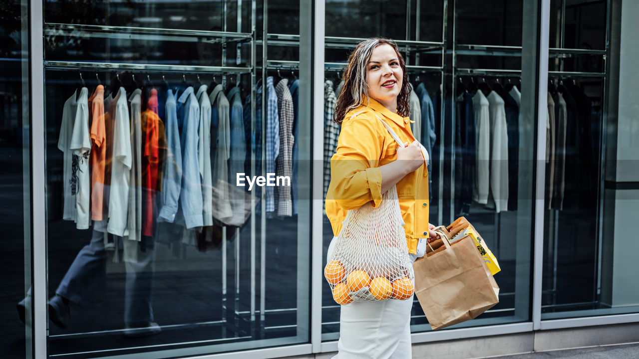 Plus size fashion and trendy plus size clothing, plus-size fashion tips with a body-positive