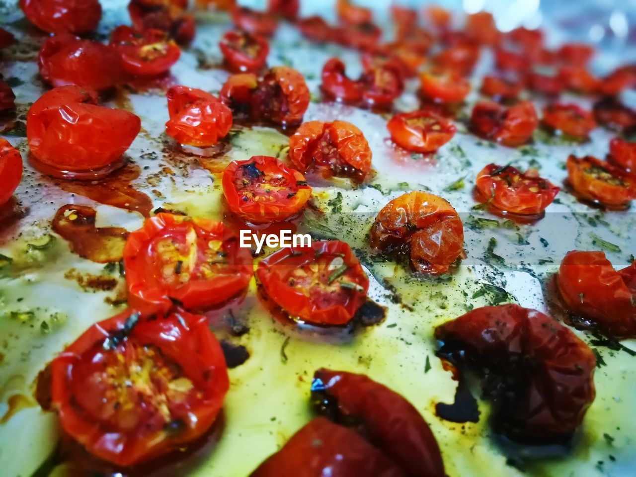 Close-up of tomatoes in plate