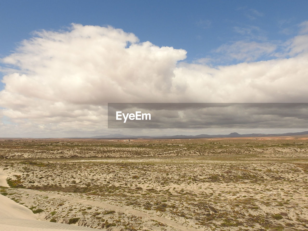 SCENIC VIEW OF DESERT AGAINST SKY