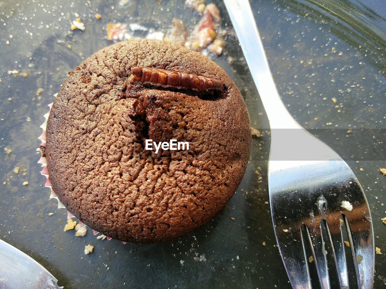 HIGH ANGLE VIEW OF DESSERT IN CONTAINER