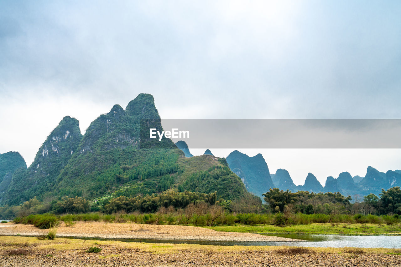 Mountains and water on the li river in china