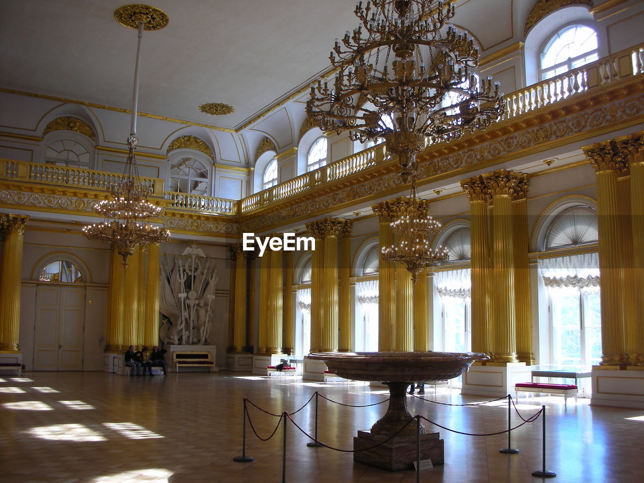 VIEW OF BUILDING INTERIOR WITH CEILING