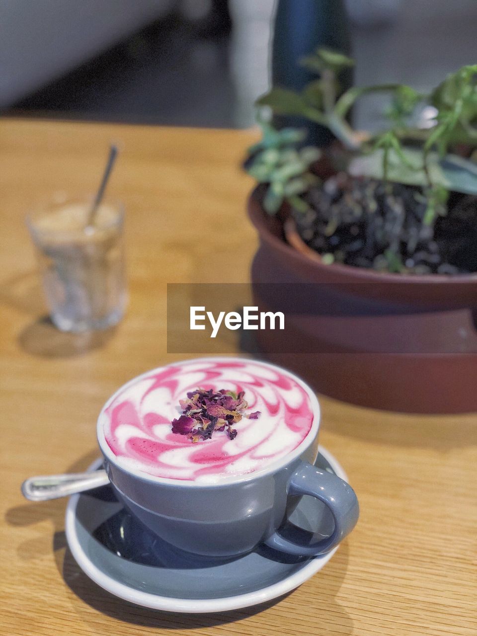 Beetroot latte art 