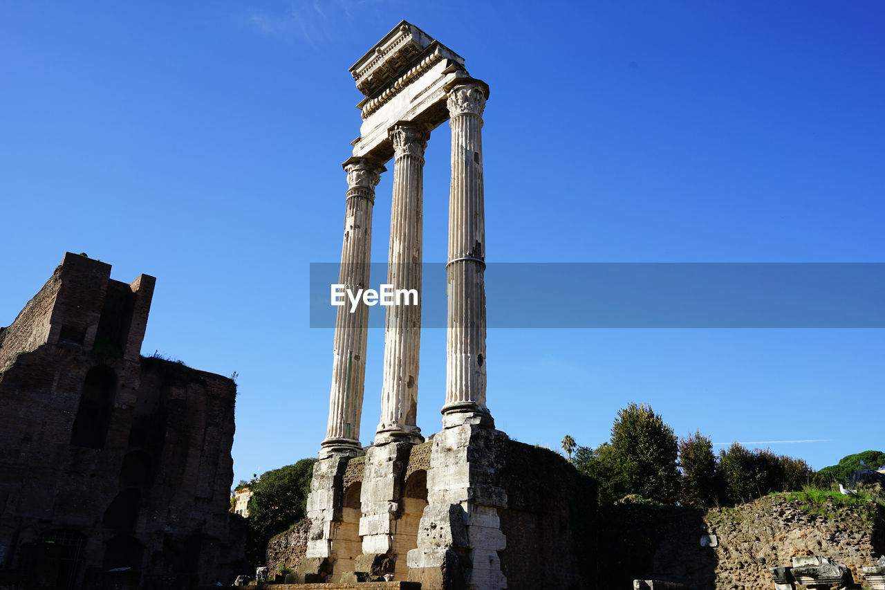 LOW ANGLE VIEW OF OLD RUINS