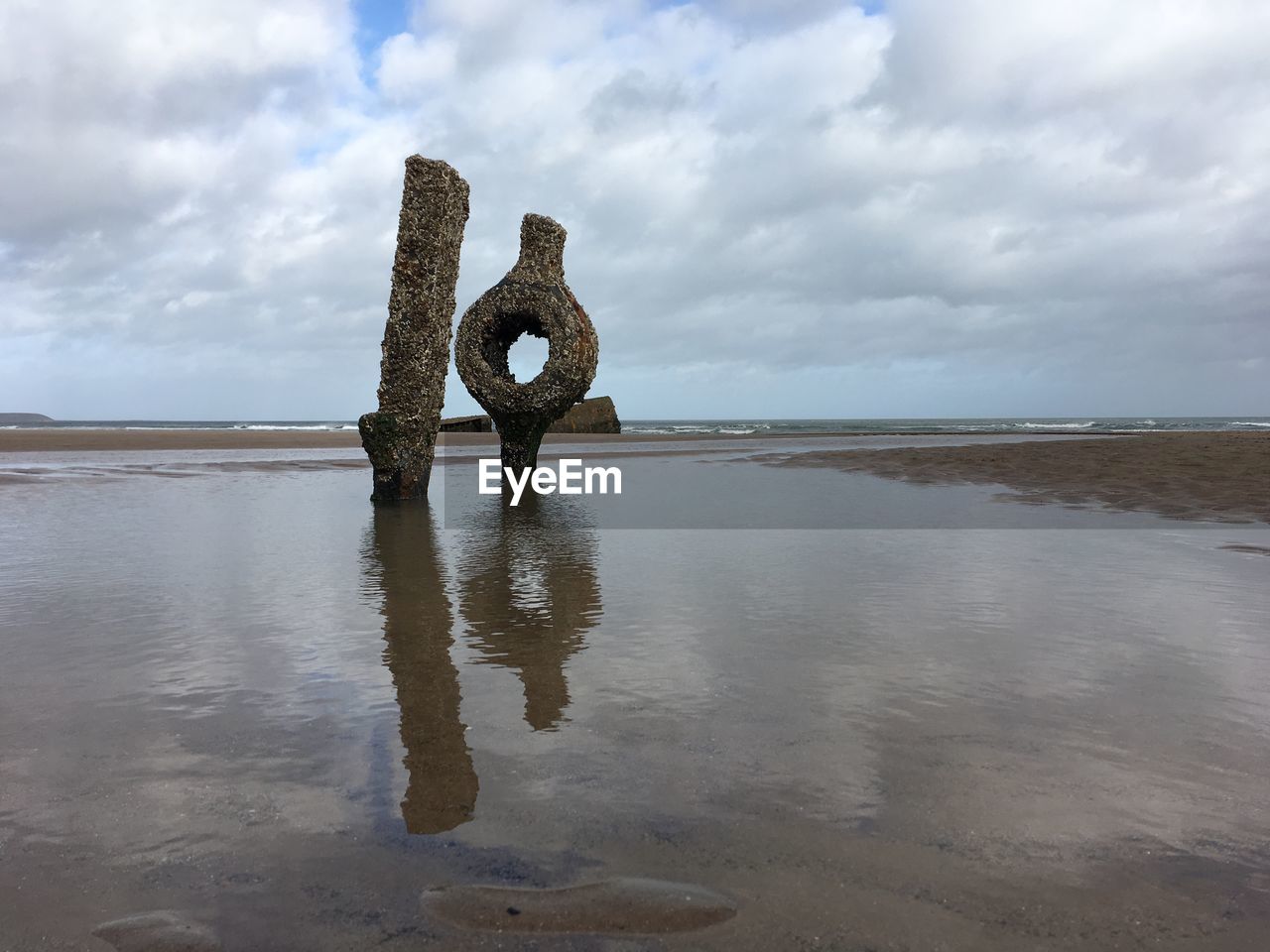 SEA SHORE AGAINST SKY