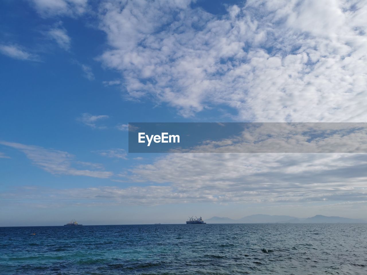 IDYLLIC SHOT OF SEA AGAINST SKY