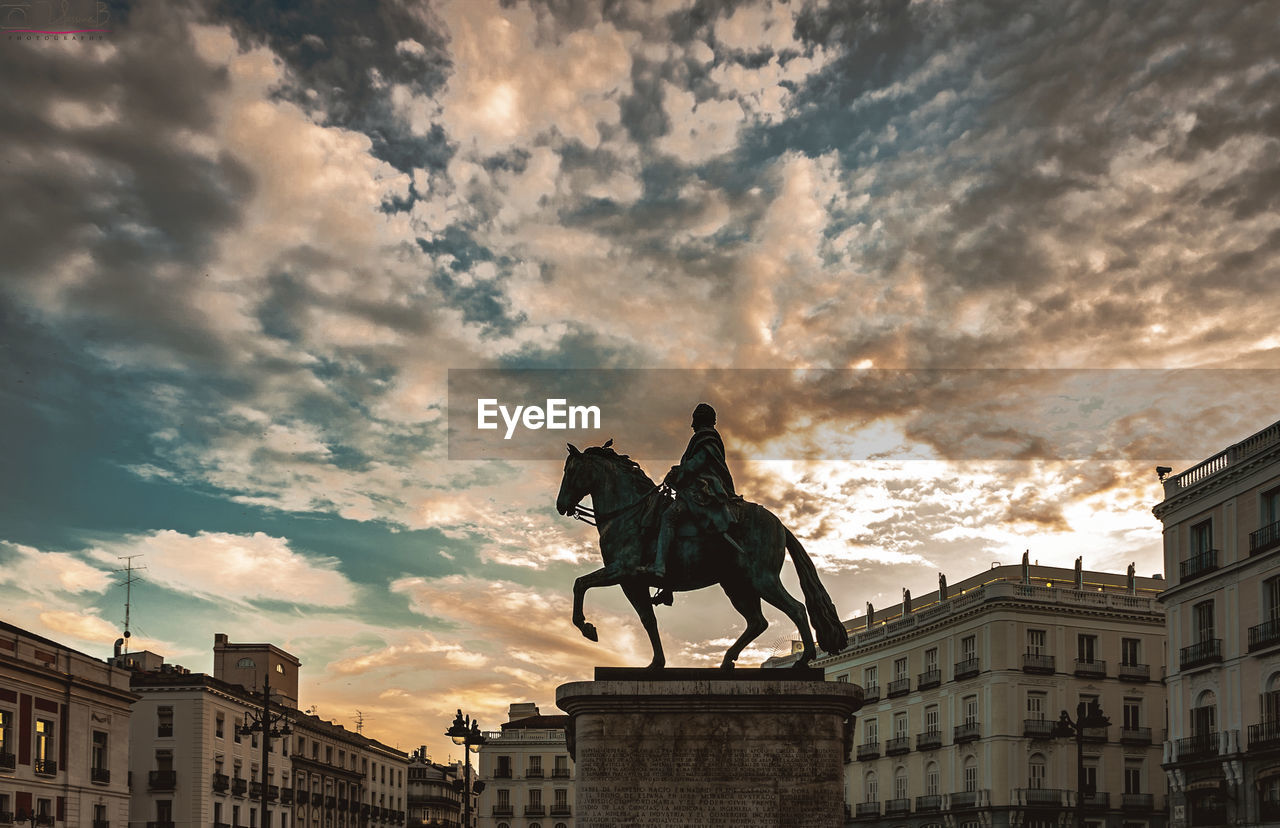 Madrid Sonynex6 Architecture Art And Craft Building Exterior Built Structure Cloud - Sky Domestic Domestic Animals Horse Human Representation Livestock Male Likeness Mammal Nature No People Outdoors Representation Sculpture Sky Statue