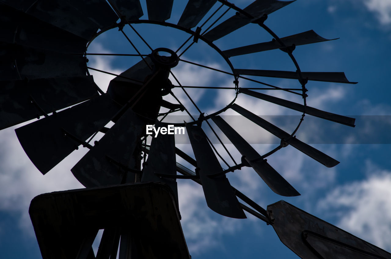 LOW ANGLE VIEW OF WIND TURBINE