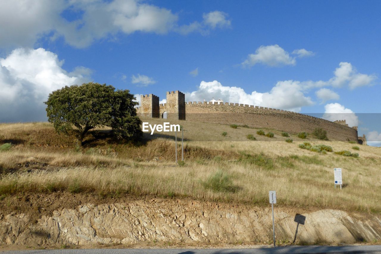 Castle of arraiolos against sky