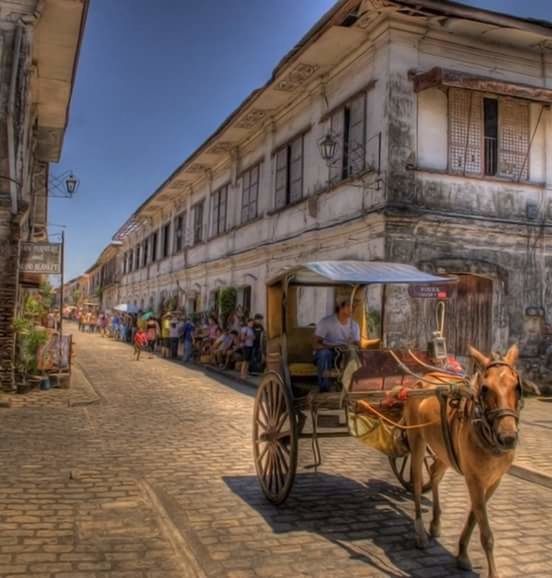 VIEW OF BUILDINGS IN CITY