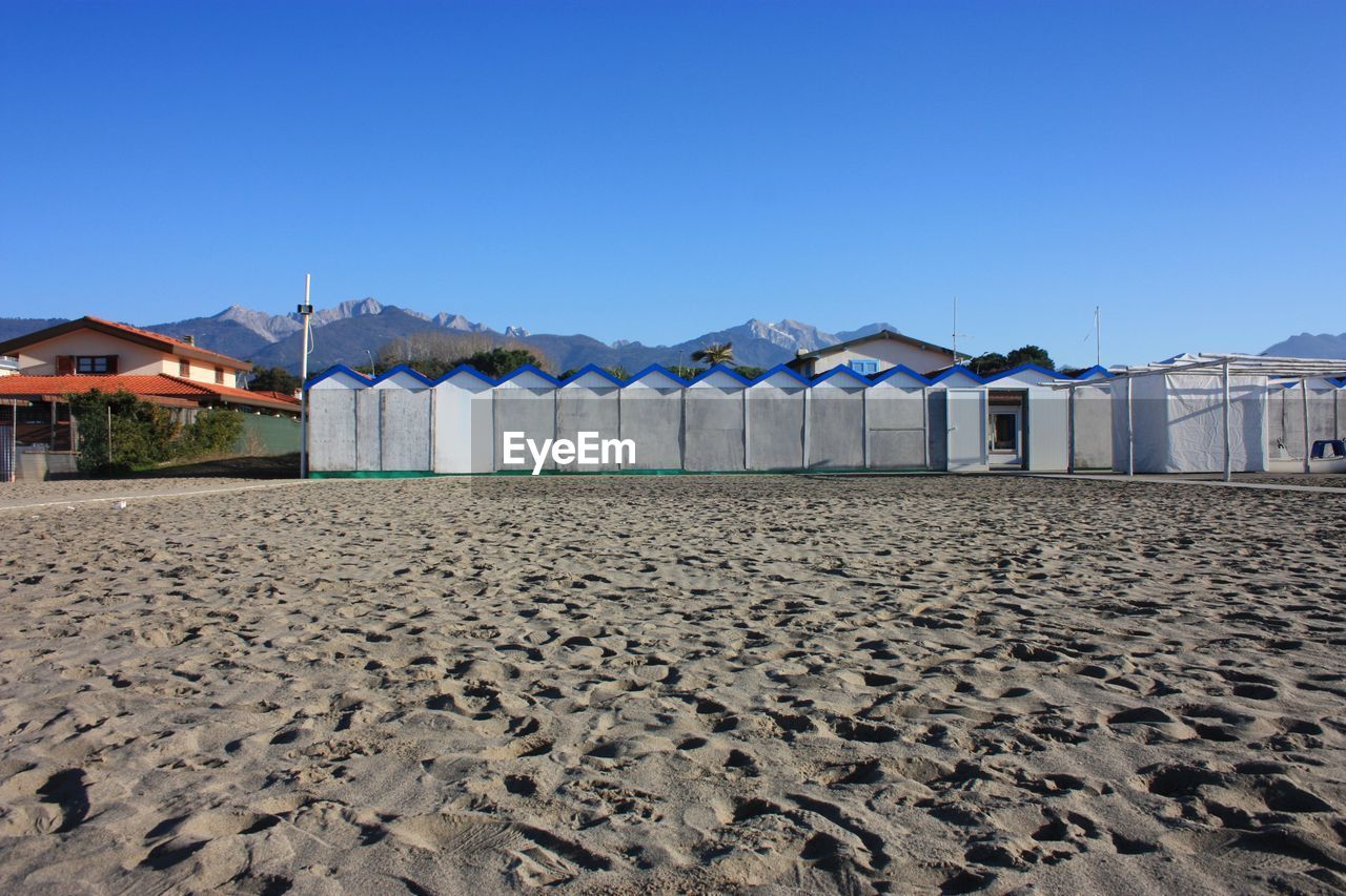 ROW OF HOUSES ON BEACH