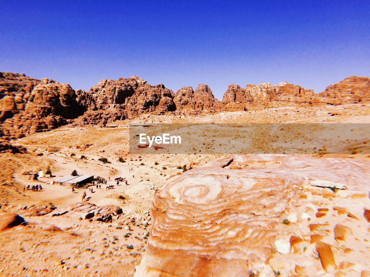 VIEW OF SAND DUNES IN DESERT