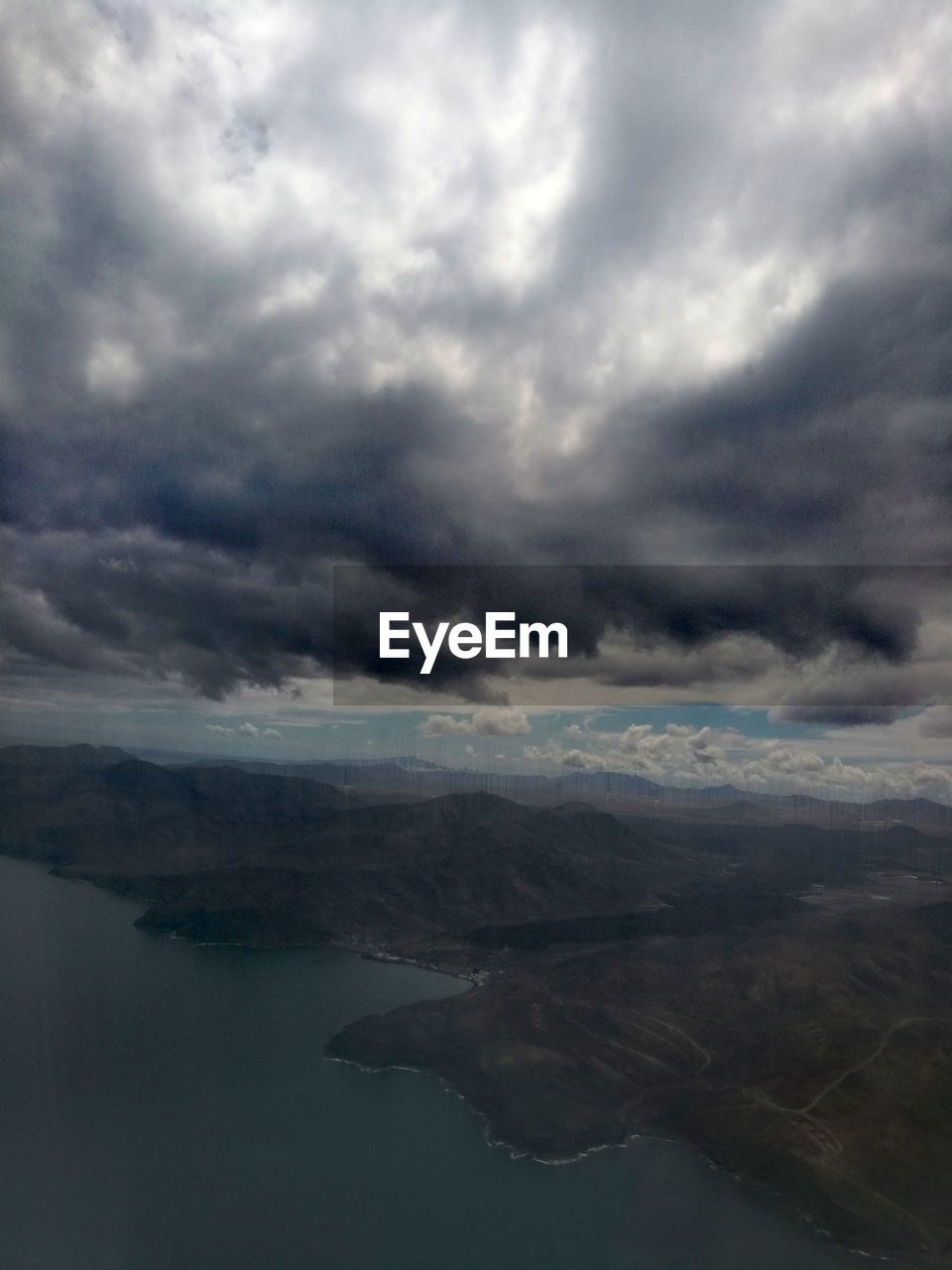 SCENIC VIEW OF DRAMATIC SKY OVER CLOUDS