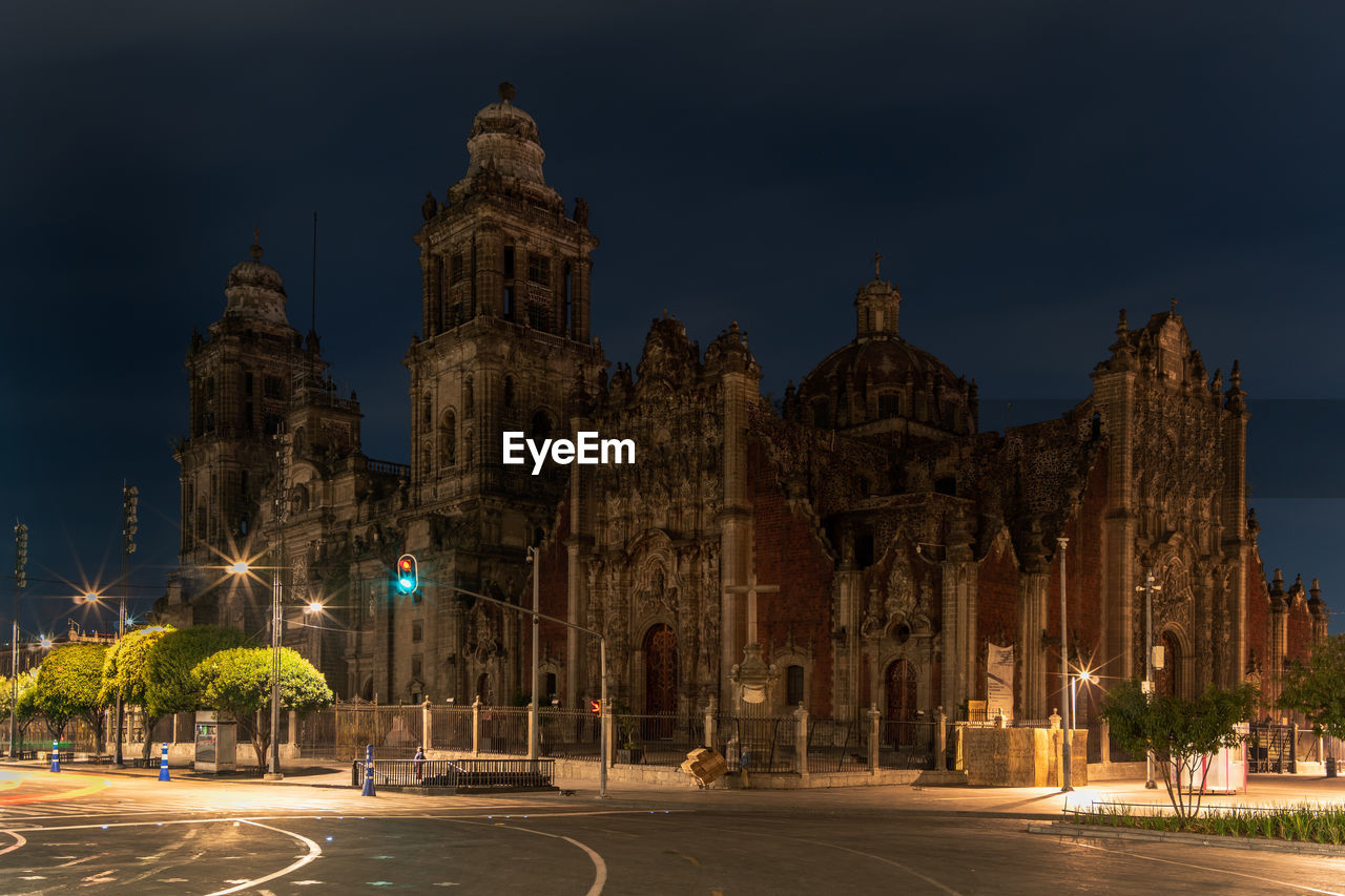 Night capture of the cathedral metroplitana in mexico city