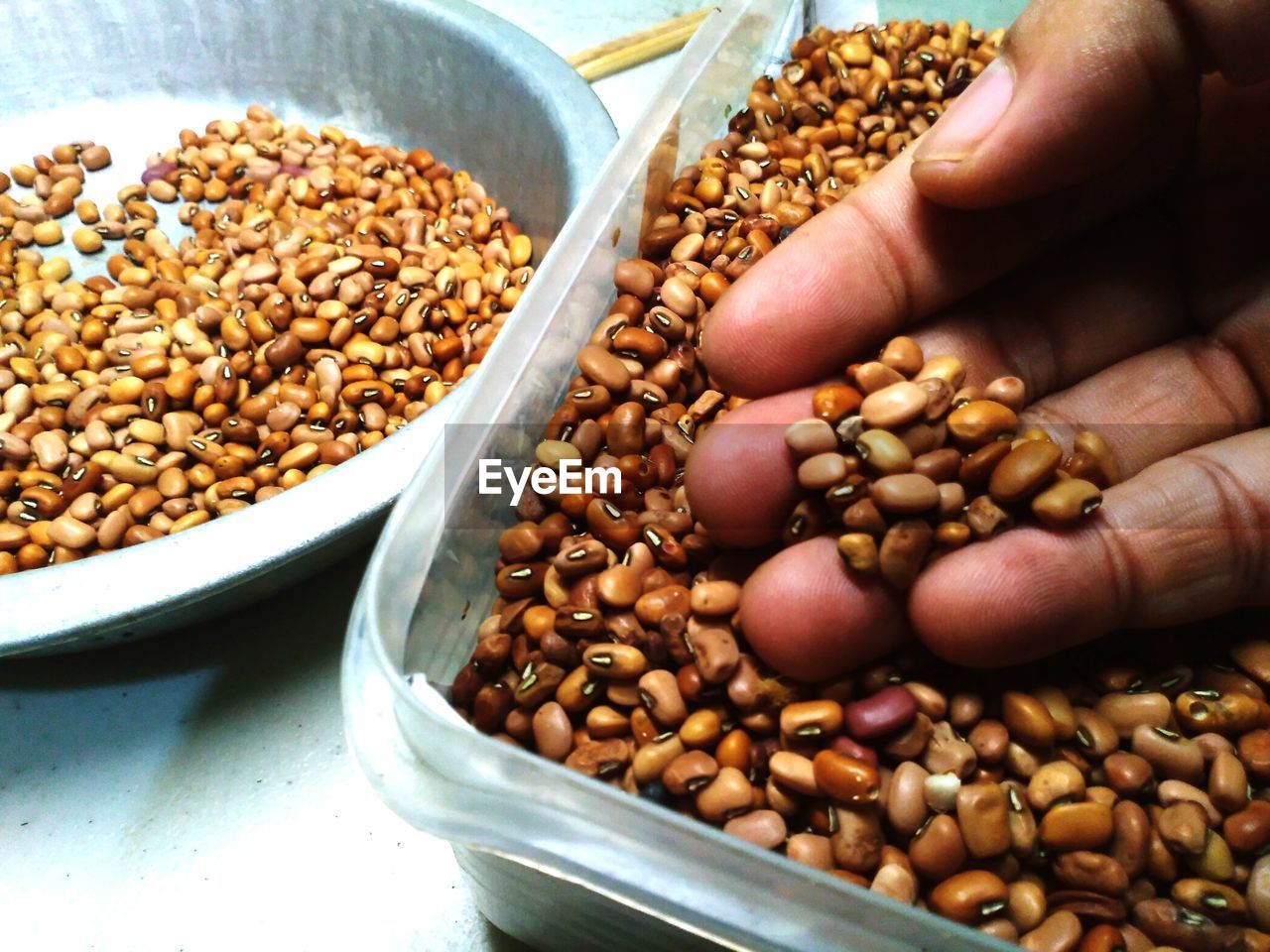 Evaluating the qualities of the beans