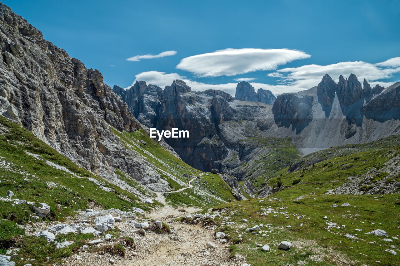 Cadini di misurina in tre cime dolomite national park, trentino, italy