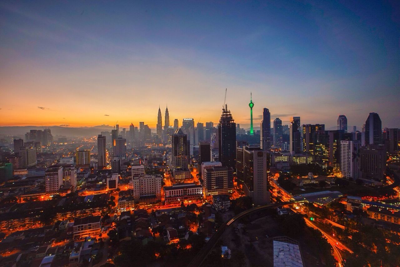 CITY SKYLINE AT SUNSET