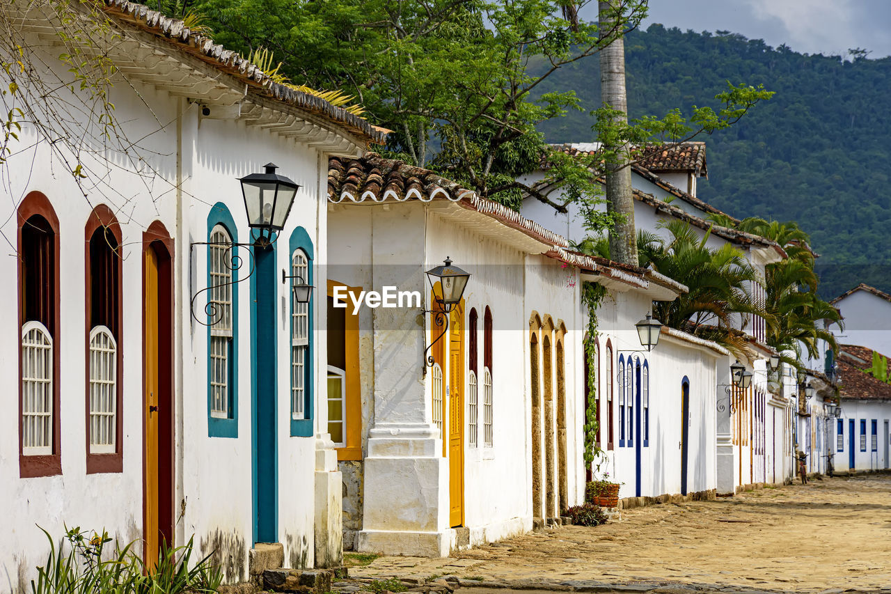 Street with old colonial houses at paraty city 