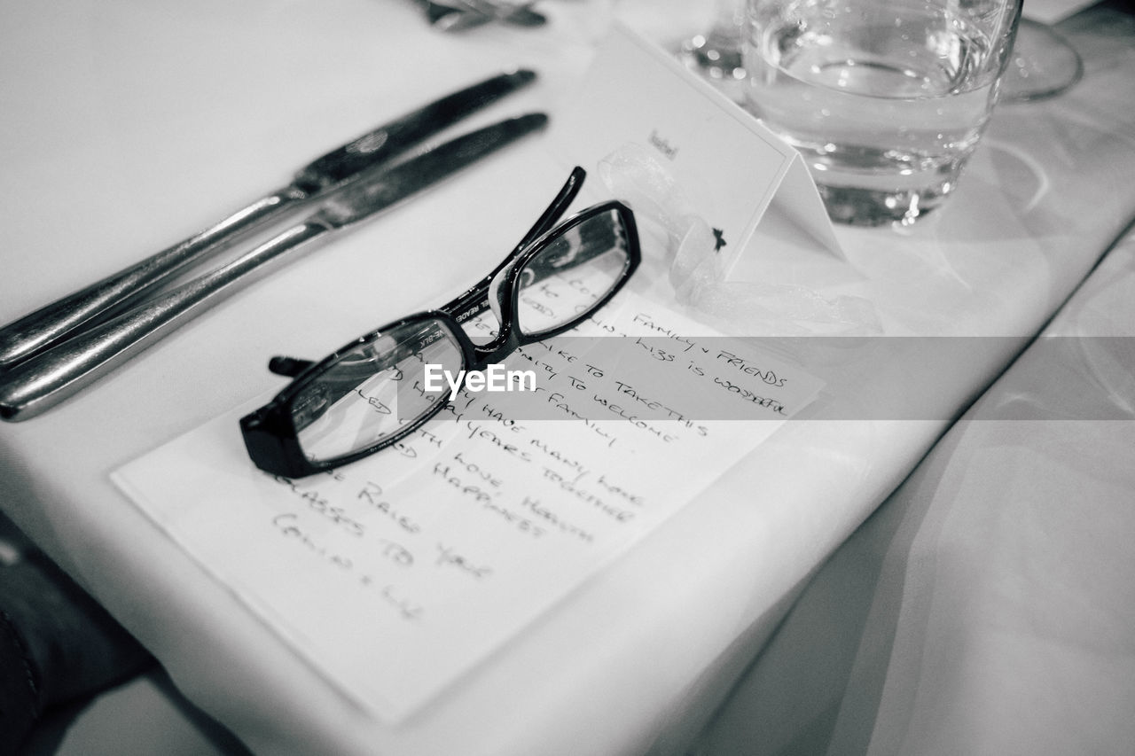 CLOSE-UP OF WATER DRINKING GLASSES ON TABLE